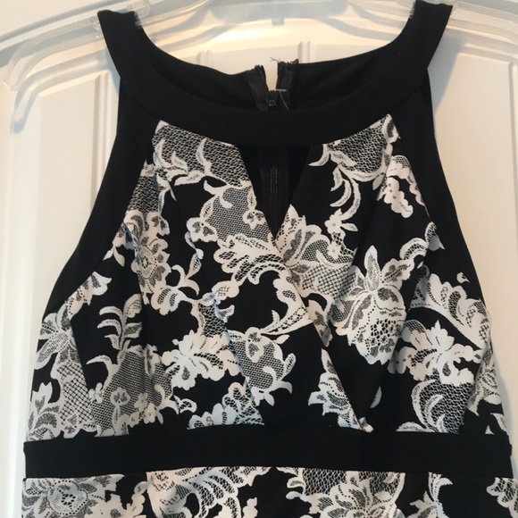 WHBM “instantly slimming” dress - Picture 2 of 4